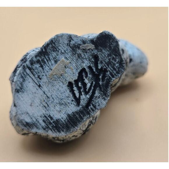 Pottery Rabbit Figurine made from Mt. St. Helen Ash Singed by Artist - Picture 4 of 5